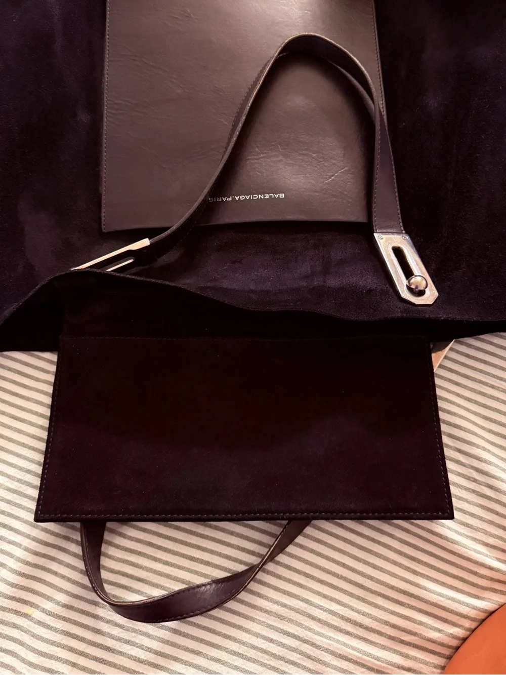 Balenciaga “Bazaar Shopper” tote (early-2000s)